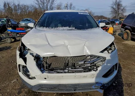 2020 Ford Edge Titanium z USA, uszkodzony, nr VIN 2FMPK4K95LBA75030